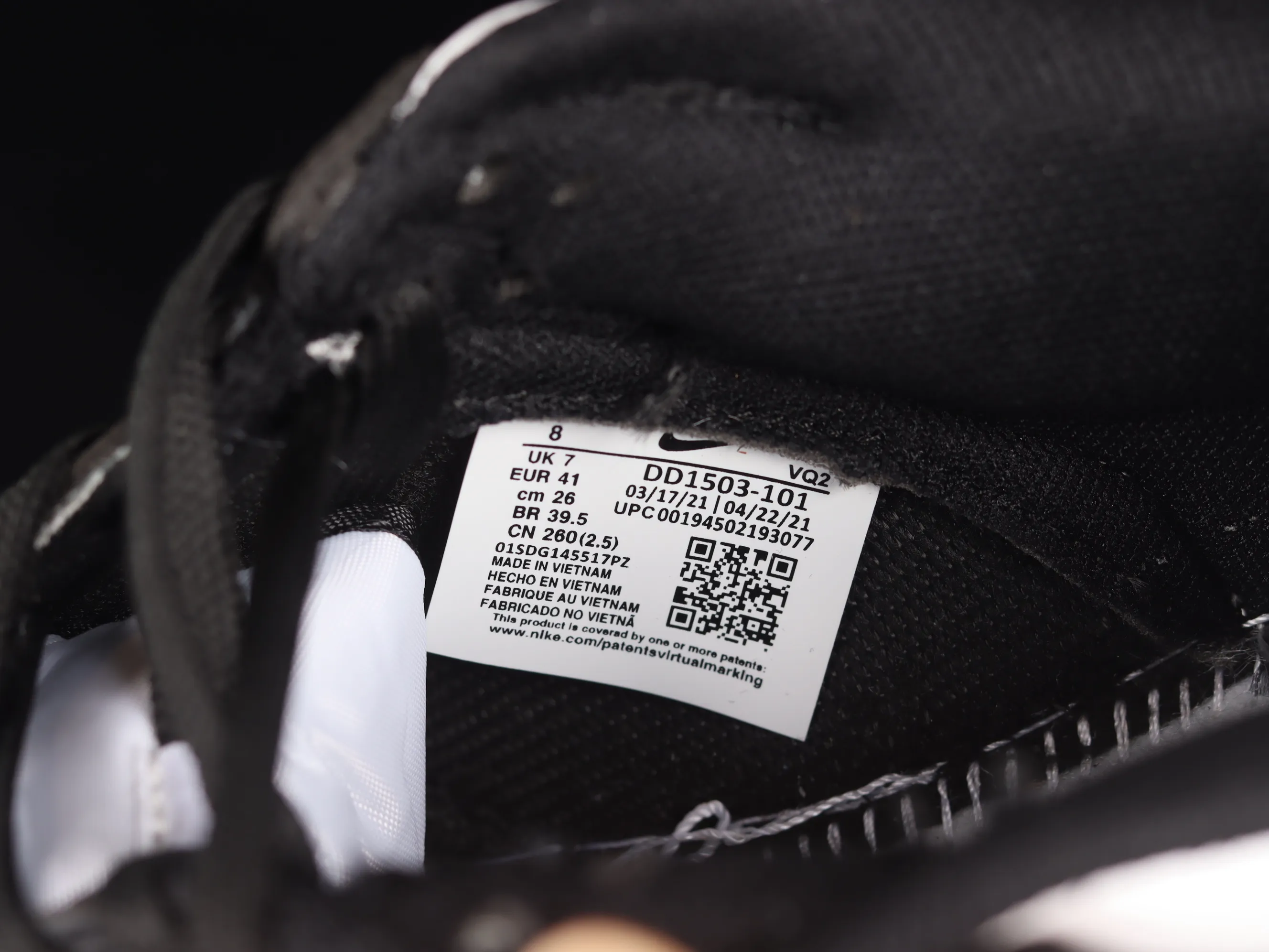 All Categories Nk SB Dunk Series Nk SB Dunk Low Low-top Sneakers B1 Special Price Nk SB Dunk Low Black and White Panda SB Smashed Backboard Fashion Casual Sneakers DD1391-100
